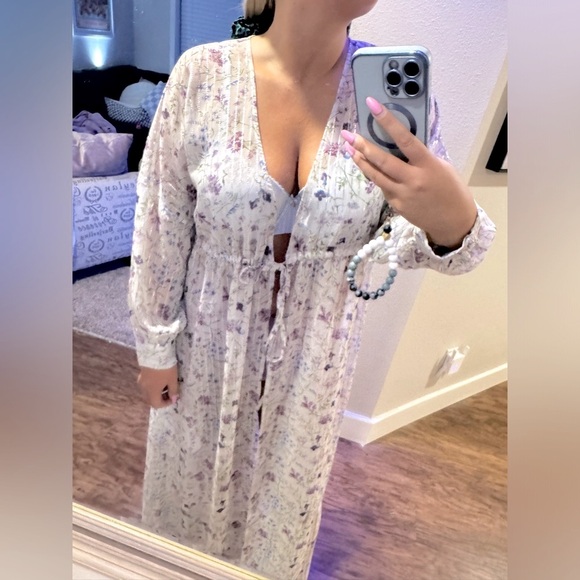 Express Floral Long Sleeve Maxi Duster Cover Up - white and Purple - Picture 5 of 6